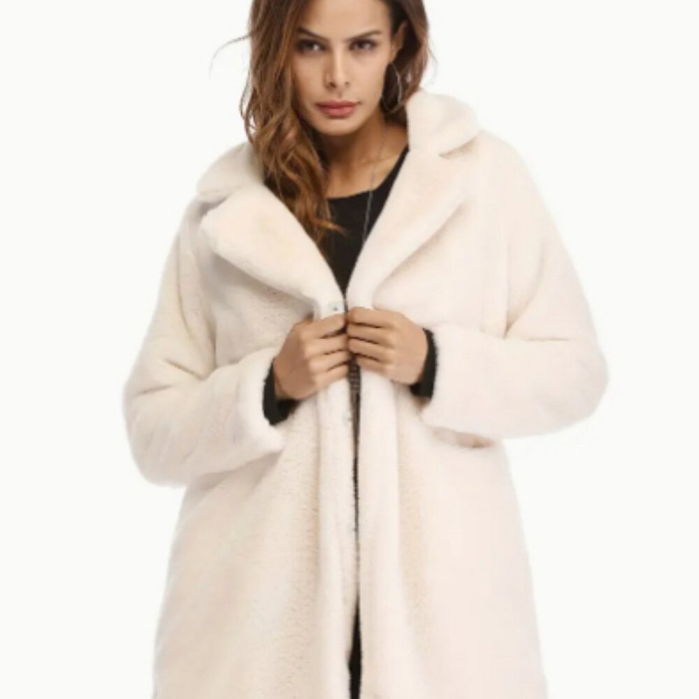 White Faux Fur Jacket – Chic & Elegant Winter Layer - Picture 4 of 5
